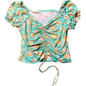 Buttery Soft Floral Top!